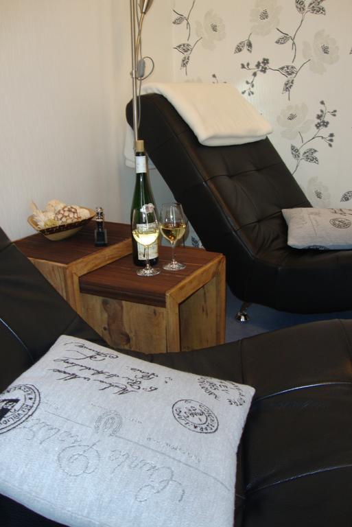 Weingut Pension Gibbert-Pohl Briedel Room photo
