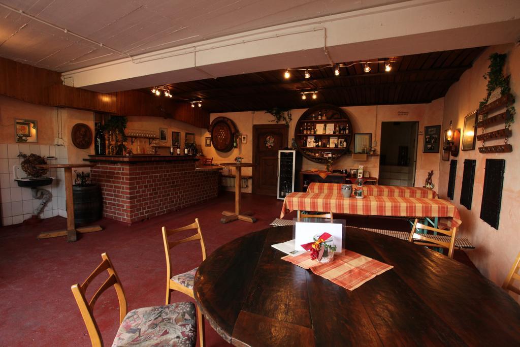 Weingut Pension Gibbert-Pohl Briedel Room photo